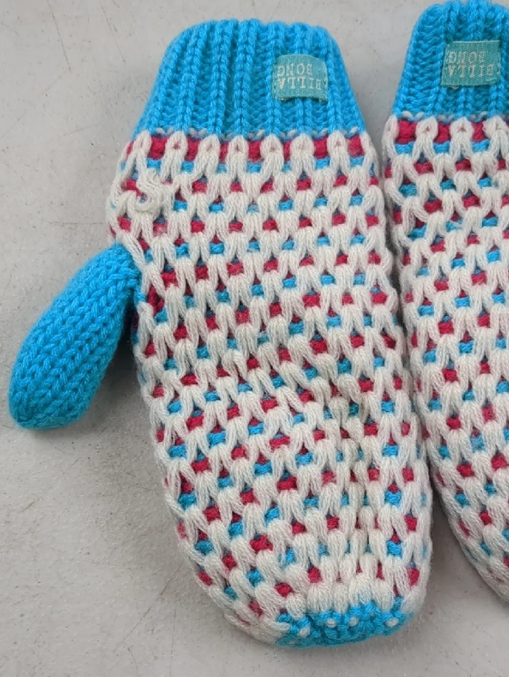 Billabong Kids Blue, White & Pink Crochet-Style Mittens